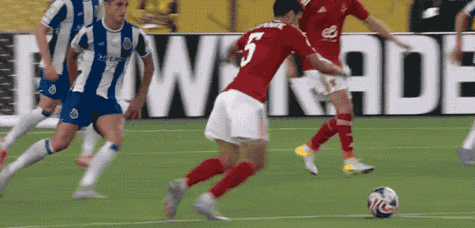 联赛新规则下的冷门胜出引发热议 联赛新规则下的冷门胜出引发热议