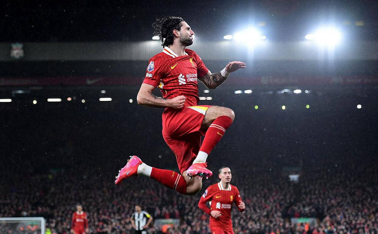 利物浦前锋连续进球，状态火热备受赞誉的简单介绍