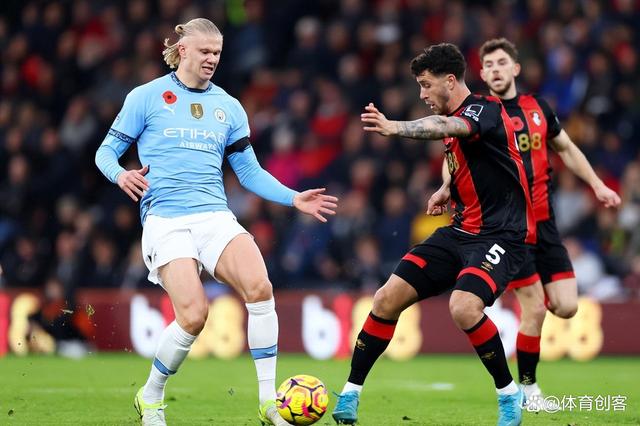 曼城遭遇两连败,球队危机不断 曼城遭遇两连败,球队危机不断